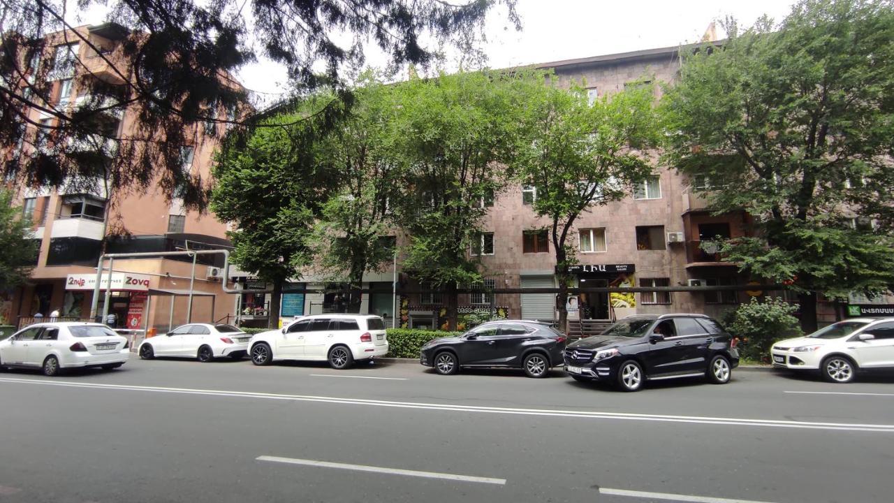 Studio On Papazyan 12 예레반 외부 사진